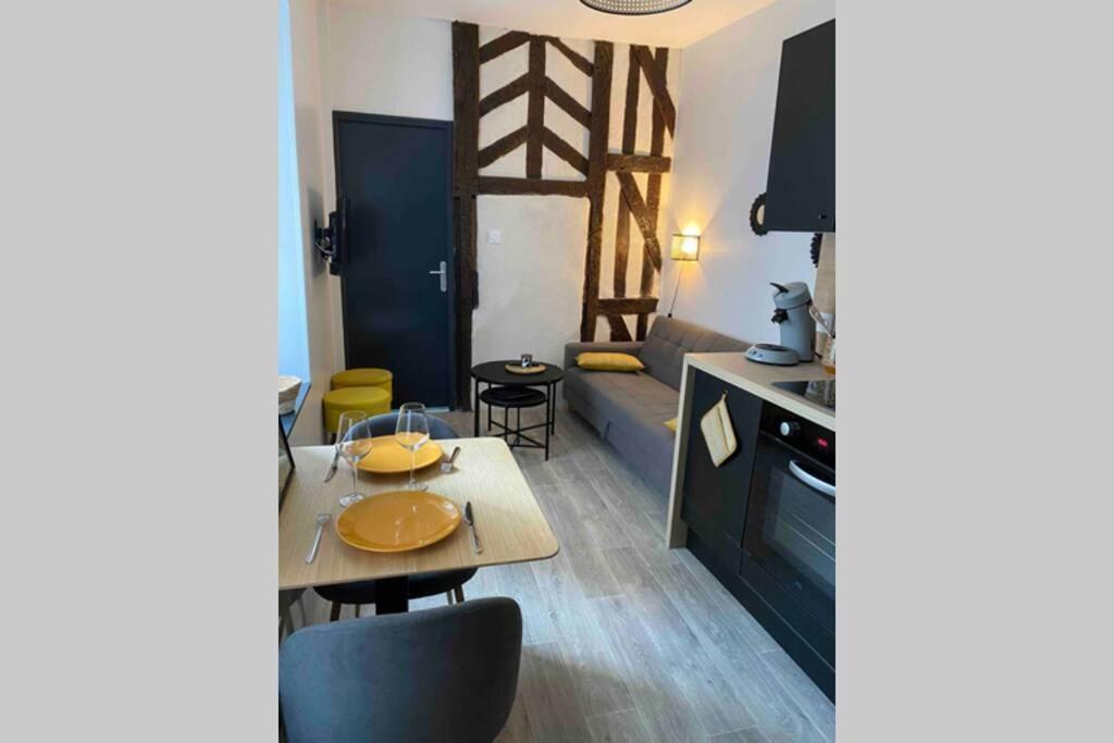 Appartement Centre De Moulins 물랭 외부 사진